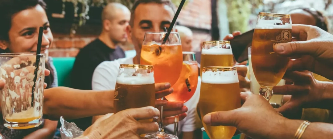 Hangovers – 6 Tips on How To Avoid One